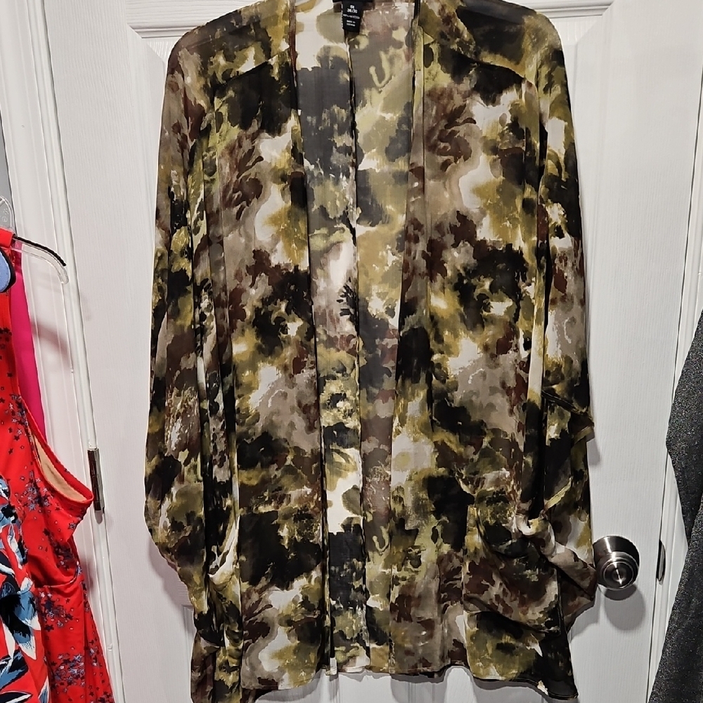 Maggie Barnes Earthy Tones Kimono